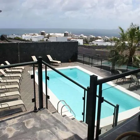 Playa Blanca Sleeps 18 Pool Wifi Villa Playa Blanca (Lanzarote)