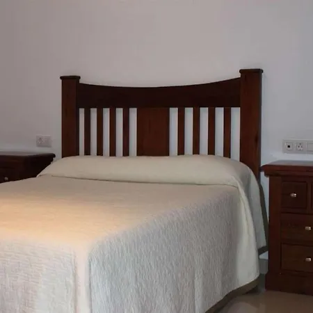 Villa Playa Blanca Sleeps 18 Pool Wifi *