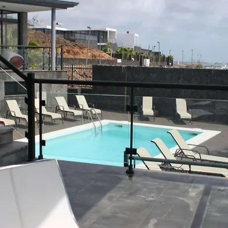 Playa Blanca Sleeps 18 Pool Wifi *